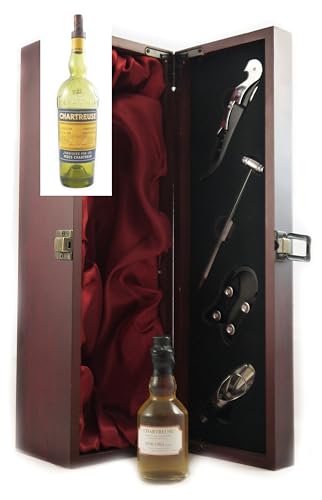 1956-1964 Bottling Grande Chartreuse Yellow L Garnier 75% Proof 5cls (Decanted selection) in einer mit Seide ausgestatetten Geschenkbox, 1 x 50ml von 1956-1964 Grande Chartreuse