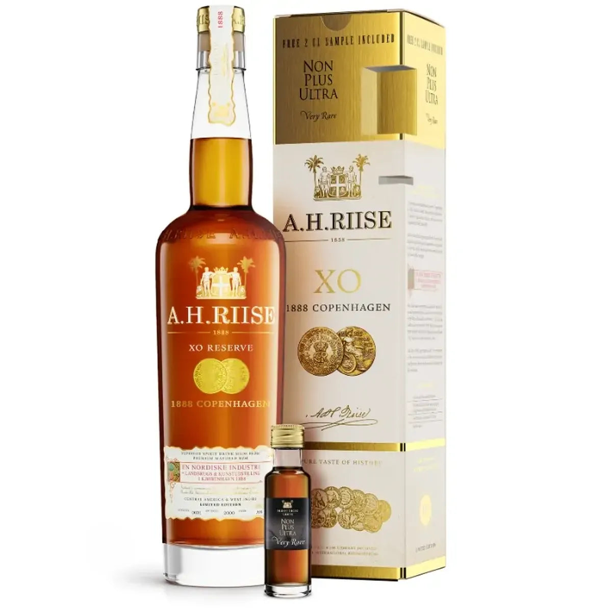 A. H. Riise XO Reserve 1888 Copenhagen Gold Medal 40% vol. 0,7l + 2cl Non Plus Ultra Very Rare Sample A. H. Riise XO Reserve 1888 Copenhagen Gold Medal 40% vol. 0,7l + 2cl Non Plus Ultra Very Rare Sample von A.H. Riise