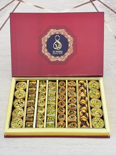 Al Sharq Baklava 900g,60 Stück I Baklava-Sortiment mit Pistazien, Erste Klasse Baklava, Baklava Nur mit Pistazien VIP Elegante Geschenkverpackung I Ohne Konservierungsstoffe, ohne Zusatzst Al Sharq Baklava 900g,60 Stück I Baklava-Sortiment mit Pistazien, Erste Klasse Baklava, Baklava Nur mit Pistazien VIP Elegante Geschenkverpackung I Ohne Konservierungsstoffe, ohne Zusatzst von AL SHARQ ARABIAN TASTE
