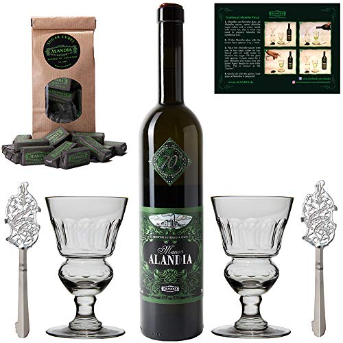 Absinth Set Maison ALANDIA | Traditioneller Absinth | Mit 16 Kräutern destilliert | 2x Absinth-Gläser 2x Absinth-Löffel 1x Absinth-Zuckerwürfel | (1x 0,7 l) von ALANDIA