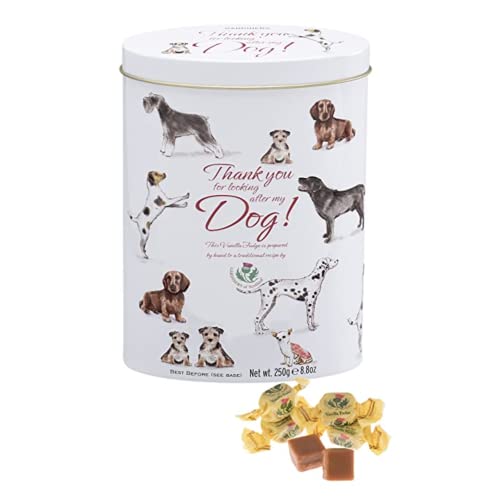 Gardiner von Schottland | Fudge Lattina Metallo Decorata | Karamellfondant Burro e Vaniglia | Fudge Inglesi - 250 Gr. | Vanille-Fudge Lattina Cani Gardiner von Schottland | Fudge Lattina Metallo Decorata | Karamellfondant Burro e Vaniglia | Fudge Inglesi - 250 Gr. | Vanille-Fudge Lattina Cani von ANTICO CAFFE' NOVECENTO