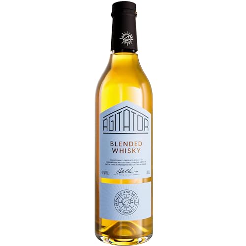 AGITATOR Blended Whisky | Preisgekrönter schwedischer Whiskey 70cl | 40% vol | Gereift in amerikanischen Eichen-, Kastanien-, Sherry- und Bourbonfässern | Exotische Früchte | Karamell | Orangenblüten AGITATOR Blended Whisky | Preisgekrönter schwedischer Whiskey 70cl | 40% vol | Gereift in amerikanischen Eichen-, Kastanien-, Sherry- und Bourbonfässern | Exotische Früchte | Karamell | Orangenblüten von Agitator