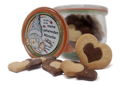 Herzkekse mit Erdnussbutter "Valentinstag" mit süßem Wichtel-Dekor auf dem Glas von Andis Backidee