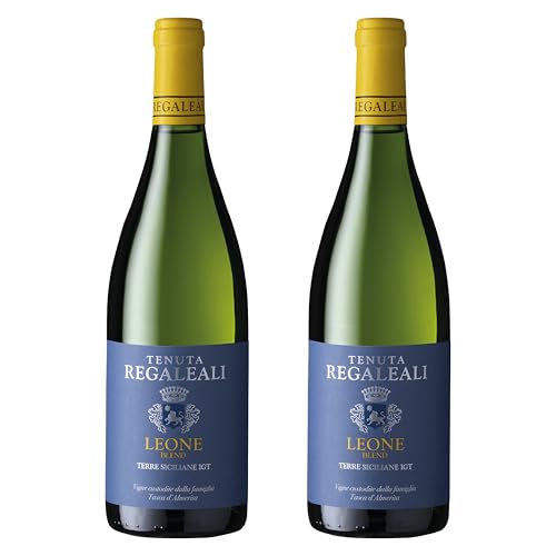 Aperitivo Siciliano - Regaleali Leone Blend Weißwein, 2 Flaschen à 0,75 l, Sizilianische Rebsorten, IGT Terre Siciliane Aperitivo Siciliano - Regaleali Leone Blend Weißwein, 2 Flaschen à 0,75 l, Sizilianische Rebsorten, IGT Terre Siciliane von Aperitivo Siciliano