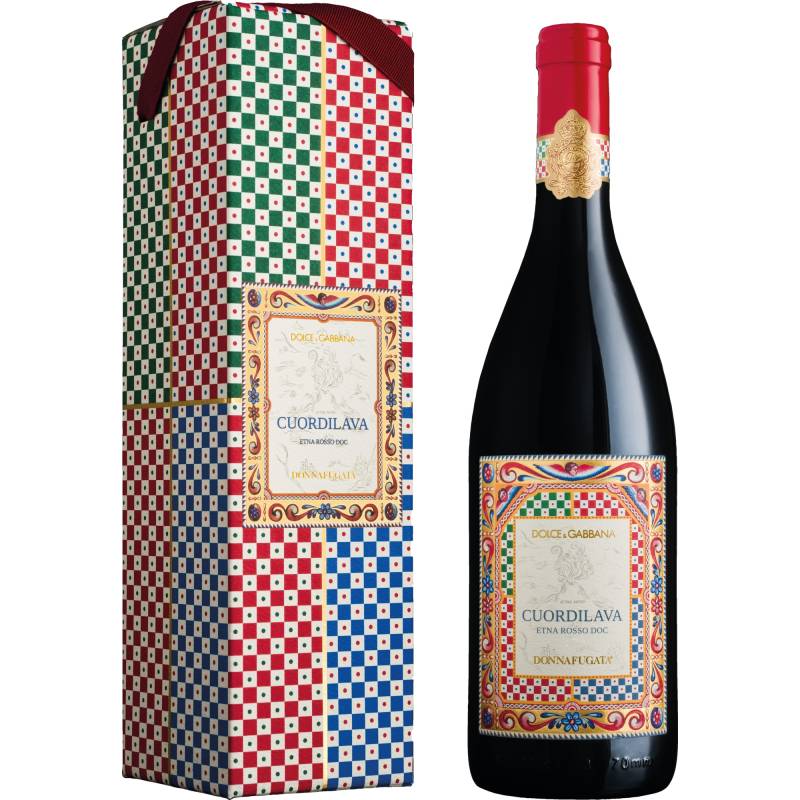 Donnafugata and Dolce & Gabbana Cuor di Lava, Etna Rosso DOC, Geschenketui, Sizilien, 2019, Rotwein von Azienda Agricola Donnafugata Srl, Marsala, Italia