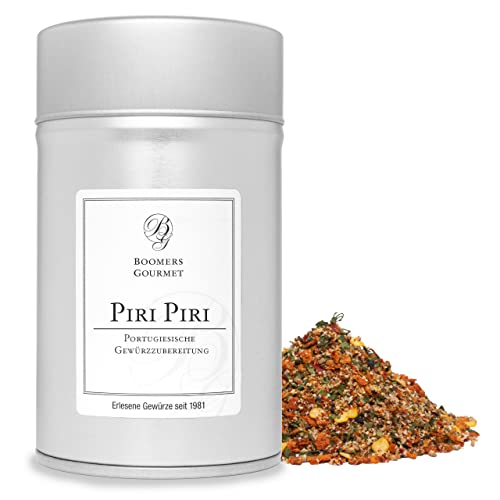 Boomers Gourmet - Piri Piri Gewürz – Scharfe Gewürzmischung mit Chili, Paprika, Knoblauch & Pfeffer – Perfekt für Fleisch, Fisch, Gemüse & Marinaden - Gewürzdose 11,5 cm - 80 g Boomers Gourmet - Piri Piri Gewürz – Scharfe Gewürzmischung mit Chili, Paprika, Knoblauch & Pfeffer – Perfekt für Fleisch, Fisch, Gemüse & Marinaden - Gewürzdose 11,5 cm - 80 g von BOOMERS GOURMET