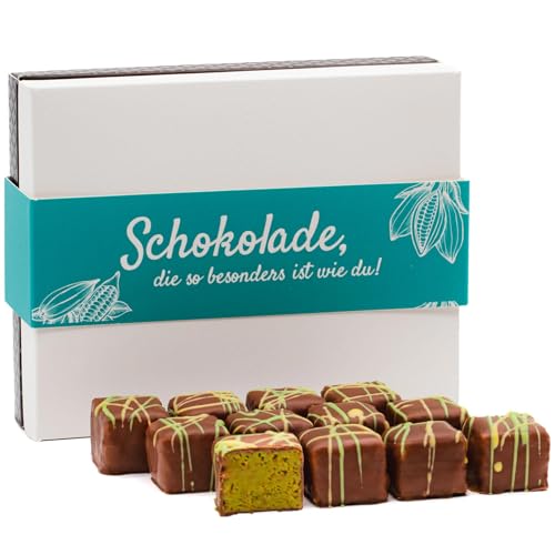 Dubai Pralinen Pistazie 12er - von Schokoladen-Sommelière Stefanie Bengelmann - handgemacht in der schwäbischen Manufaktur - 150g Dubai Pralinen Pistazie 12er - von Schokoladen-Sommelière Stefanie Bengelmann - handgemacht in der schwäbischen Manufaktur - 150g von Bengelmann