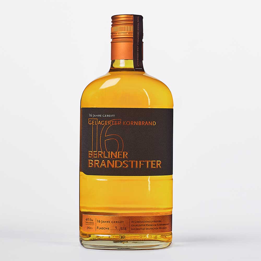 16 Jahre Gelagerter Kornbrand 0.7l, Edition 2021 16 Jahre Gelagerter Kornbrand 0.7l, Edition 2021 von Berliner Brandstifter