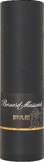 Bernard Massard. Riesling trocken Edition Noir in Geschenkröhre von Bernard Massard.