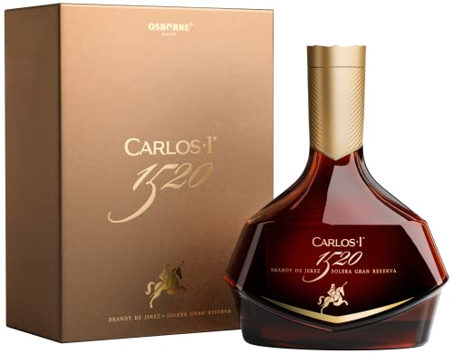 CARLOS I 1520 Brandy aus Jerez Solera Gran Reserva. Handgefertigt mit einer Auswahl von Brandys aus hundertjährigen Soleras der privaten Osborne Kellerei. Alkoholgehalt: 41,1%. Flasche: 70 cl. von Carlos I