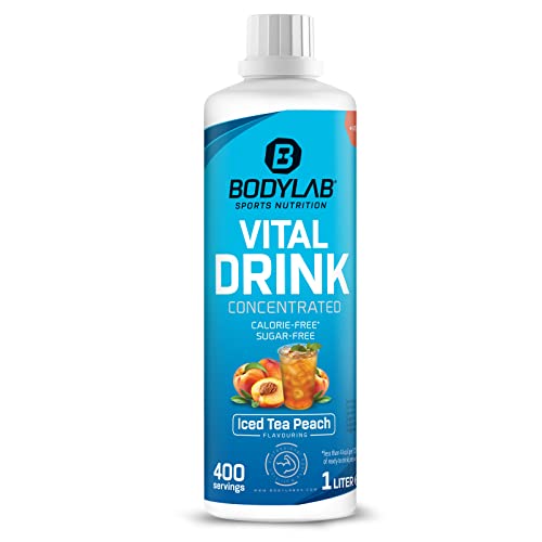 Bodylab24 Vital Drink Concentrated Eistee-Pfirsich 1000ml, Getränkekonzentrat zuckerfrei, Zero Sirup, mit Vitaminen und L-Carnitin, Sportgetränk mit wenig Kalorien Bodylab24 Vital Drink Concentrated Eistee-Pfirsich 1000ml, Getränkekonzentrat zuckerfrei, Zero Sirup, mit Vitaminen und L-Carnitin, Sportgetränk mit wenig Kalorien von Bodylab24