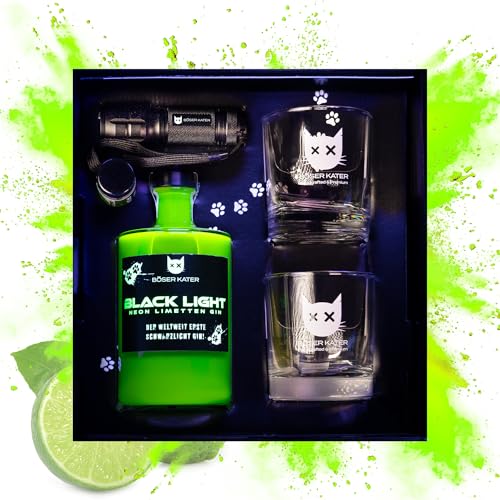 BÖSER KATER Blacklight Gin Geschenkset | Weltweit erster Schwarzlicht Neon Gin mit Leucht-Effekt | Set mit 2 Gläsern & UV-Taschenlampe | Fruchtiger Limettengeschmack | Geschenkidee | 0,5l 40% Vol. BÖSER KATER Blacklight Gin Geschenkset | Weltweit erster Schwarzlicht Neon Gin mit Leucht-Effekt | Set mit 2 Gläsern & UV-Taschenlampe | Fruchtiger Limettengeschmack | Geschenkidee | 0,5l 40% Vol. von Böser Kater