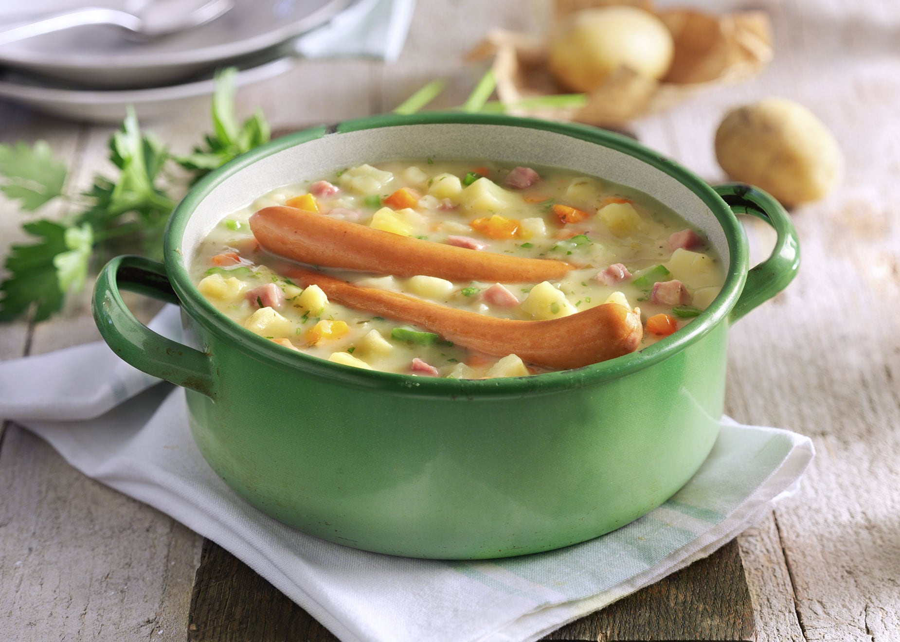 Kartoffelsuppe mit Wiener Würstchen von Bofrost