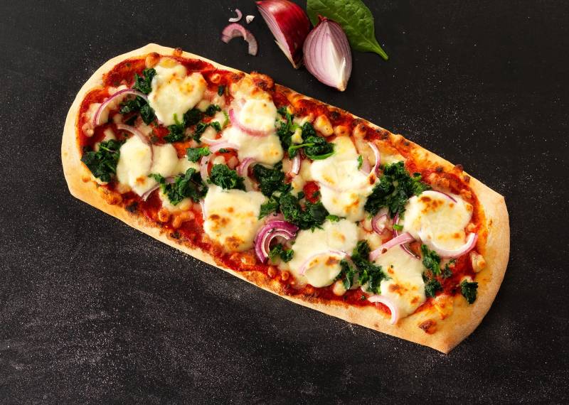 Pizza alla Romana Spinaci Cipolla Rossa e Mascarpone von Bofrost