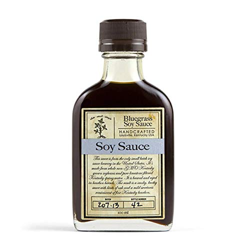 Bluegrass Soy Sauce – Handgebraute Sojasauce aus Kentucky – Natürlich fermentiert & in Bourbonfässern gereift – Einzigartiges Aroma für Sushi, Marinaden & asiatische Gerichte – 100 ml Bluegrass Soy Sauce – Handgebraute Sojasauce aus Kentucky – Natürlich fermentiert & in Bourbonfässern gereift – Einzigartiges Aroma für Sushi, Marinaden & asiatische Gerichte – 100 ml von Bourbon Barrel Foods