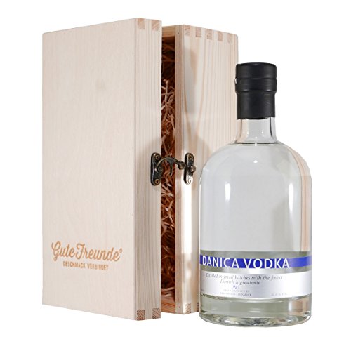 Braunstein Danica Vodka mit Geschenk-Holzkiste Braunstein Danica Vodka mit Geschenk-Holzkiste von Braunstein