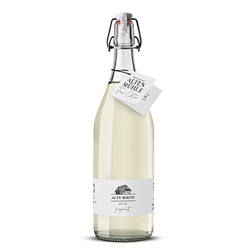 Brennerei Zur Alten Mühle - Alte Birne Fass-Edition - feine Williams Christ Birnen Spirituose in der klassischen Bügelflasche - milder Obstler fassgereift im Schwarzwald, 1 x 1,0 l Brennerei Zur Alten Mühle - Alte Birne Fass-Edition - feine Williams Christ Birnen Spirituose in der klassischen Bügelflasche - milder Obstler fassgereift im Schwarzwald, 1 x 1,0 l von Schladerer