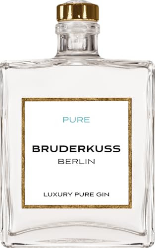 Bruderkuss Gin Pure Luxury Destillerie Thomas Sippel NV 0.5 L Flasche Bruderkuss Gin Pure Luxury Destillerie Thomas Sippel NV 0.5 L Flasche von Bruderkuss