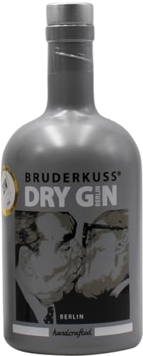 Gin aus Deutschland: Bruderkuss - Luxury Dry Gin (1 x 0.5 l) Pop-Art von der Mauer auf die Flasche. Erstes Batch limitiert auf 999 Flaschen. Perfekt pur oder als Gin Tonic von Bruderkuss