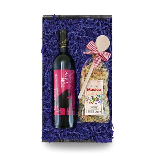 Bull & Bear Wein-Geschenkset Musica, Rotwein Bordeaux 2021 0,75l, Motivnudeln Musica, mit Holzkochlöffel von Bull & Bear