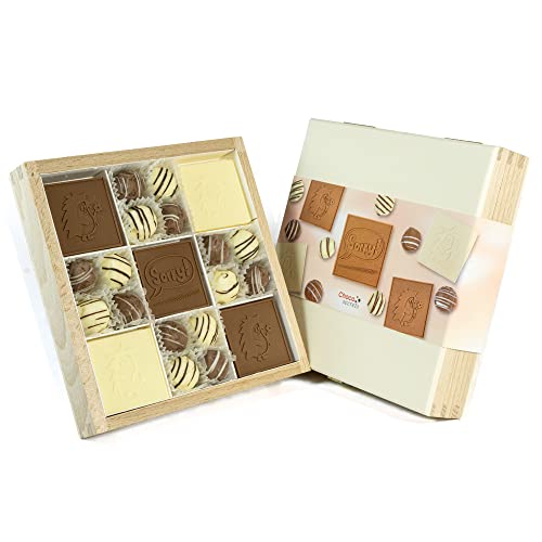 Choco Secrets Pralinenbox 'Sorry' - 16 handgeschöpfte Pralinen und 15 geprägte Schokoladentafeln in einer eleganten Holzbox - Die süße Art, sich zu entschuldigen und um Vergebung zu bitten. von CHOCO SECRETS