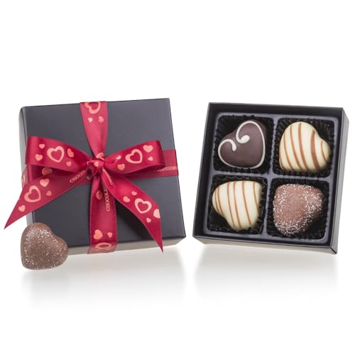 ChocoHeart - Herz-Pralinen - vier handgemachte Pralinen in schwarzer Schachtel - Schokolade - Geschenk - Frauentag von CHOCOLISSIMO