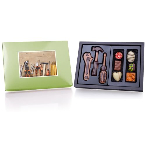 ChocoPostcard Midi - Werkzeuge und Pralinen - Set aus drei flachen Schokoladenfiguren, 6 Pralinen und Grußkarte | Geschenkidee | Schokolade | Mann | Männer | Vater | Väter | Vatertag | Geburtstag von CHOCOLISSIMO