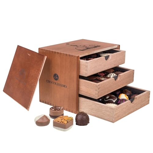 CHOCOLISSIMO - Ostergeschenk – 30 edle, handgefertigte Pralinen in stilvoller Holzbox – Luxuriöse Pralinenmischung für Genießer, Geschenkidee für Frauen, Männer, Mama, Papa, Premium Osterschokolade von CHOCOLISSIMO