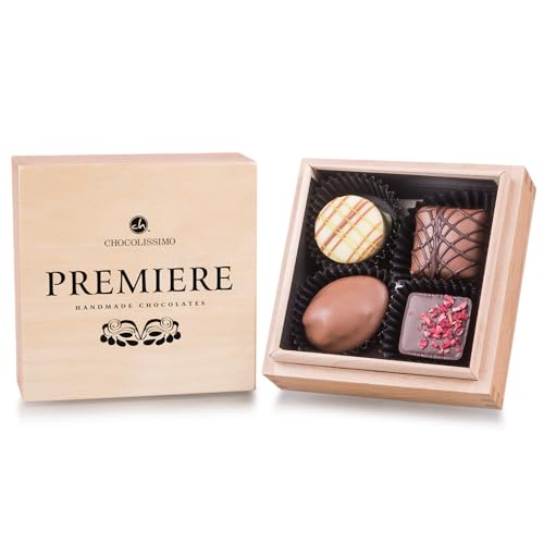 CHOCOLISSIMO Schokolade Geschenk - Pralinen Geschenk - 4 handgefertigte Pralinen in edler Holzbox - Geschenkidee Frauen, Männer, Papa, Mama, Geburtstag, Hochzeit, Jahrestag - Premiere Quadro von CHOCOLISSIMO