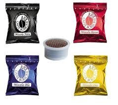 Caffè Borbone Point echte Geniesser 400 Kapseln: 100 schwarz, 100 Blau, 100 Red, 100 Gold Produkte Espresso Point von CAFFÈ BORBONE