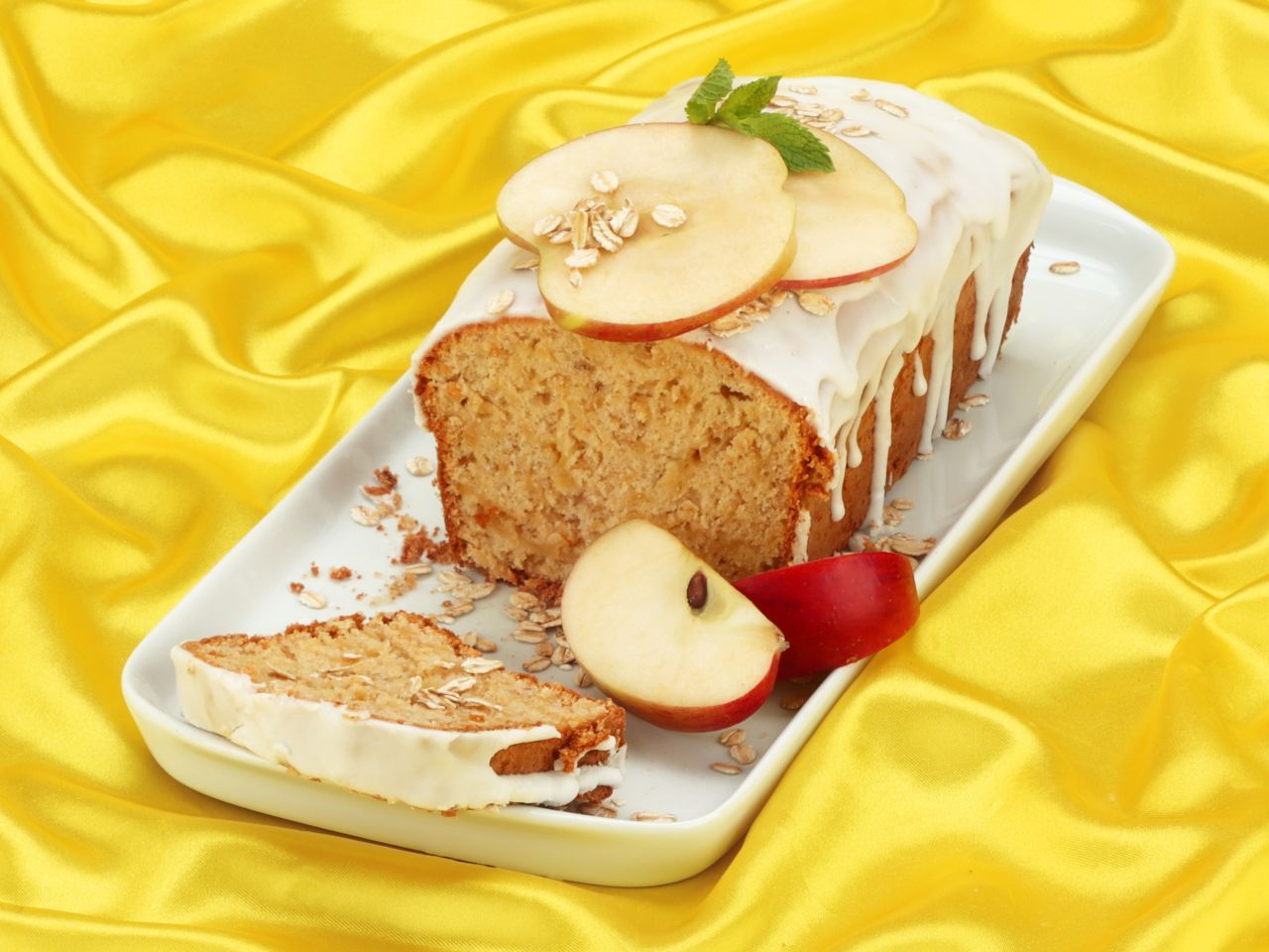 Apfel-Haferflocken-Kuchen 510g von Cake-Masters