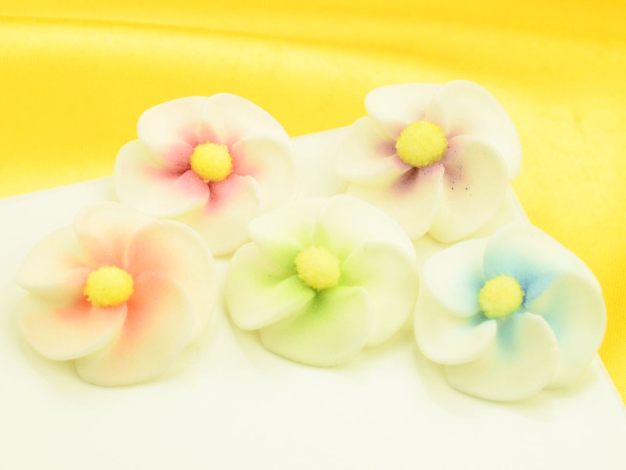 Apfelblüten bunt Zucker 5 Stück Apfelblüten bunt Zucker 5 Stück von Cake-Masters