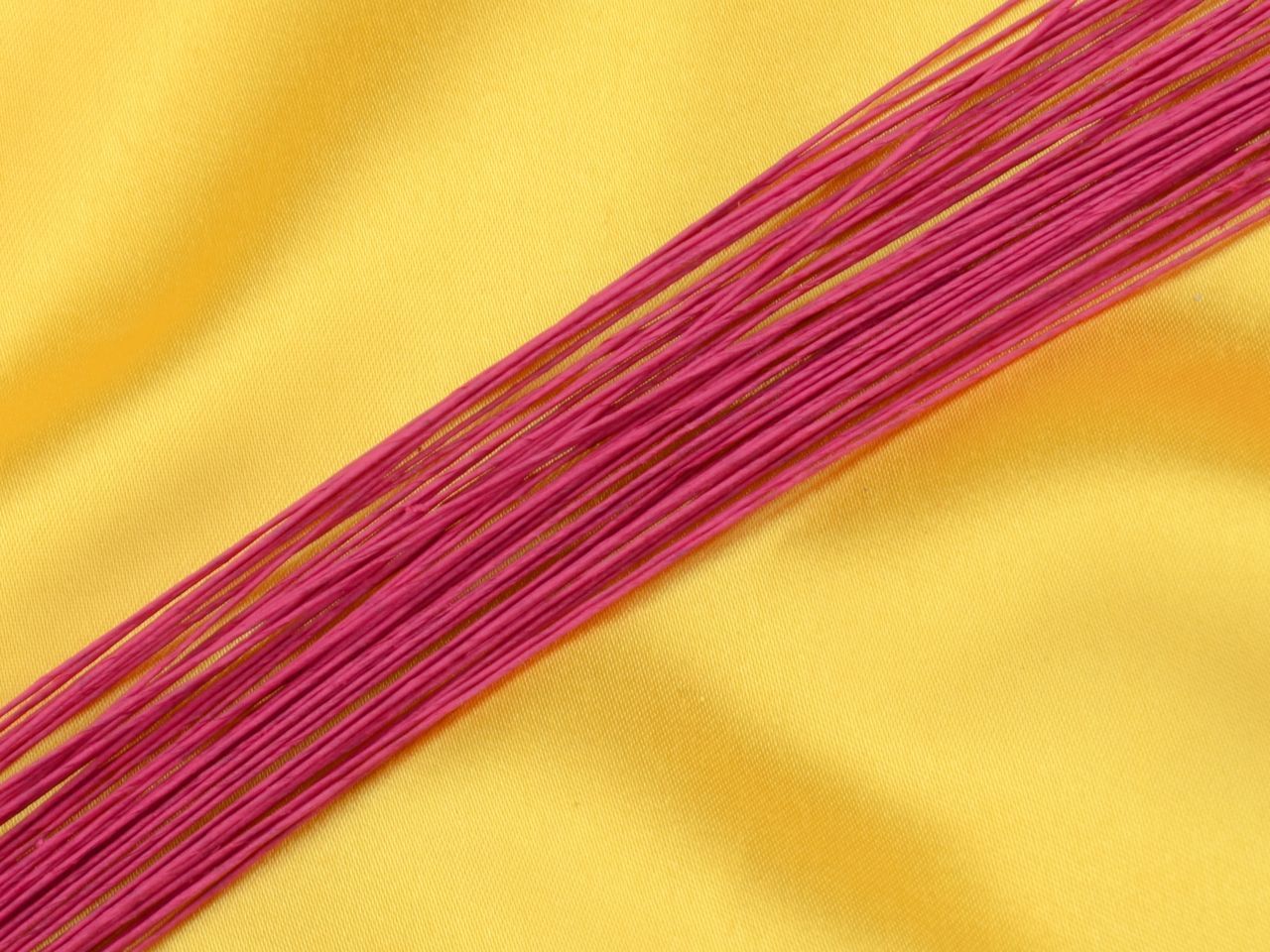 Blumendraht pink 24G 50 Stück Blumendraht pink 24G 50 Stück von Cake-Masters