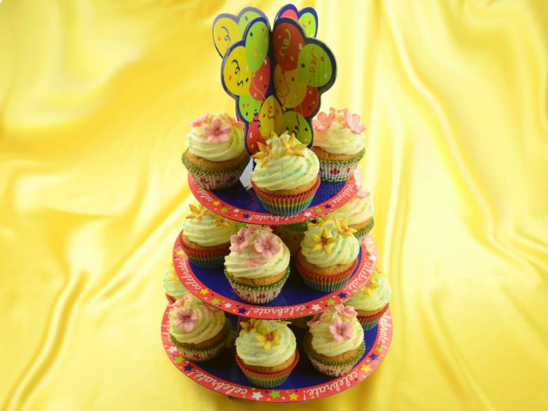 Cupcake Etagere Happy Birthday von Cake-Masters