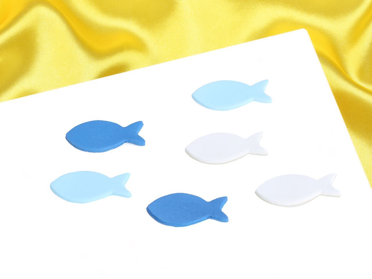 Dekoraufleger Fische blau-weiß 12 Stück Dekoraufleger Fische blau-weiß 12 Stück von Cake-Masters