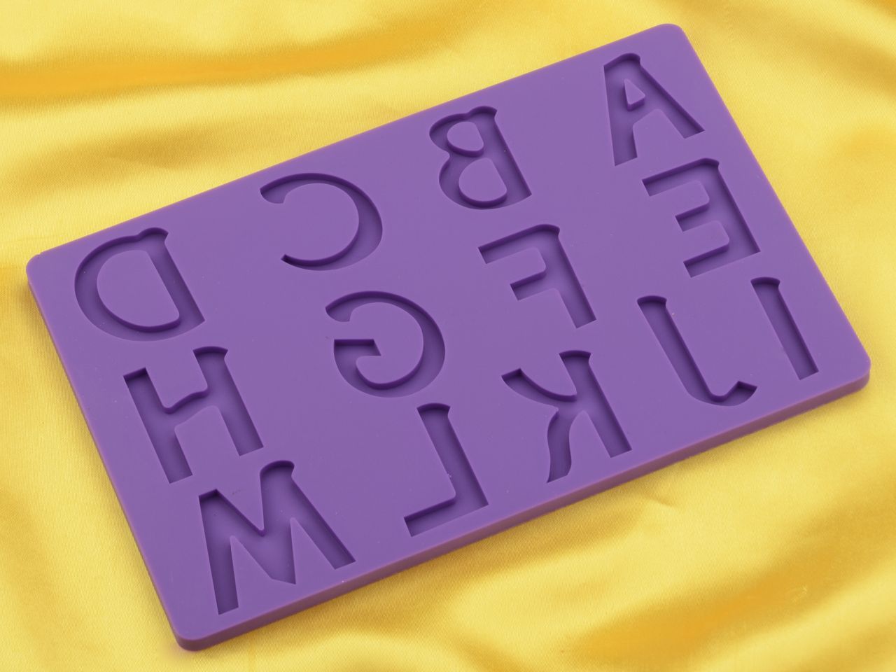 Flexform Buchstaben groß A-M von Cake-Masters