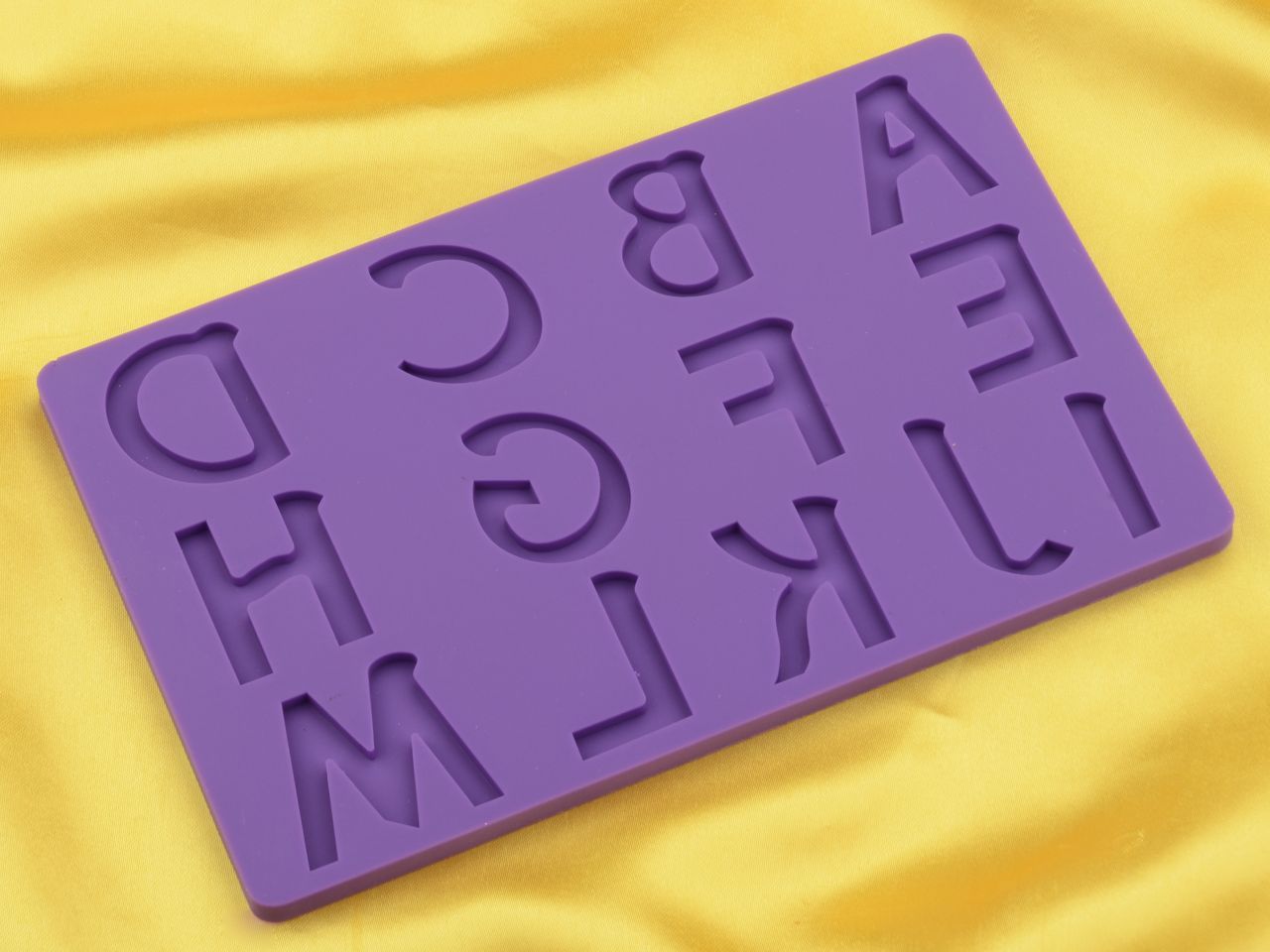 Flexform Buchstaben groß A-M Flexform Buchstaben groß A-M von Cake-Masters