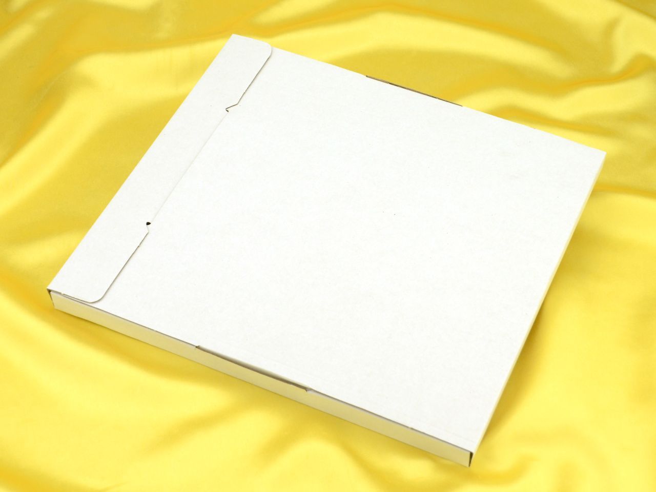 Fondantpapier rund 3cm 48 Stück 24 Bögen Fondantpapier rund 3cm 48 Stück 24 Bögen von Cake-Masters