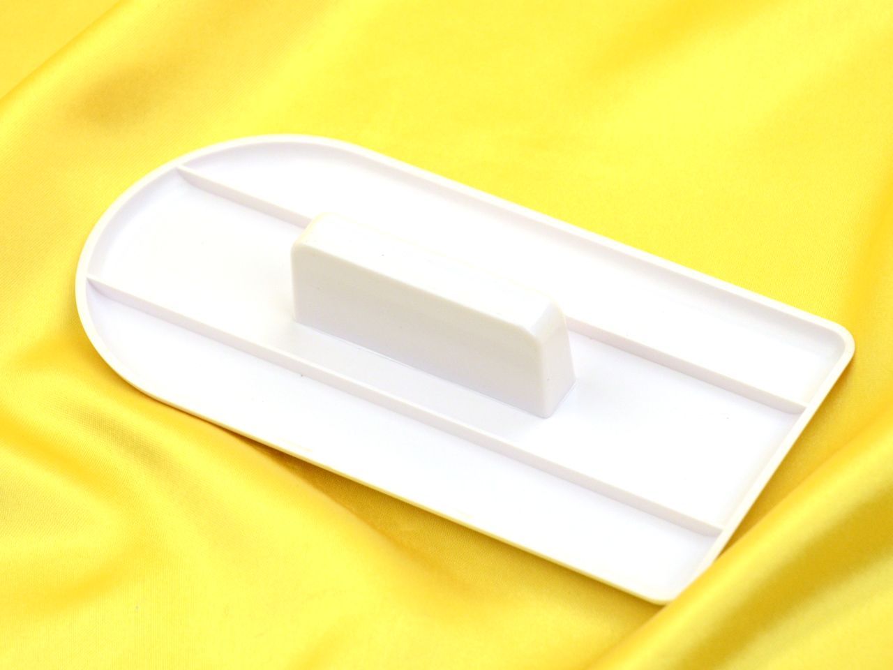 Glätter für Rollfondant halbrund Glätter für Rollfondant halbrund von dekofee