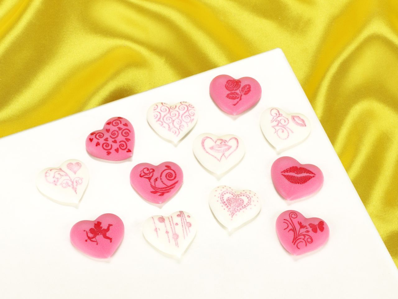Herzen mit Motiven weiß-rosa Zucker 24 Stück von Cake-Masters