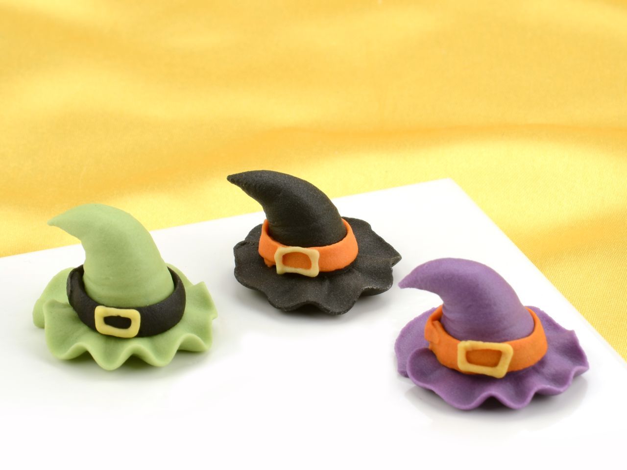 Hexenhüte Zucker 4 Stück Hexenhüte Zucker 4 Stück von Cake-Masters