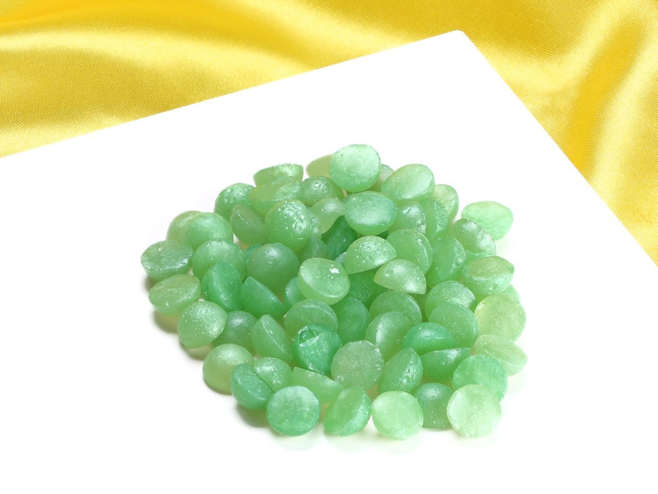 Isomalt Tropfen lindgrün 150g Isomalt Tropfen lindgrün 150g von Cake-Masters