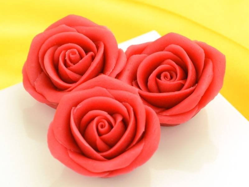 Marzipan-Rosen groß rot 2 Stück von Cake-Masters