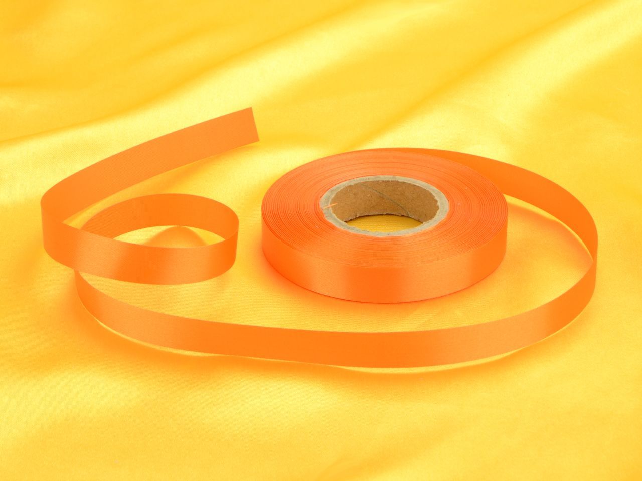 Satinband orange 14mm, 30 Meter GREENLINE Satinband orange 14mm, 30 Meter GREENLINE von Cake-Masters