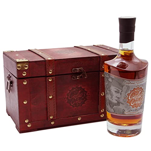 Calico's Crew | 1x 0,7 l Premium Rum aus Panama – 48% vol. und 8 Jahre Reifung – mit Holz-Schatztruhe als Geschenkset – fassgelagert, Noten von Kakao & dunkler Schkolade | The Cannoneer's Explosive von Calico's Crew