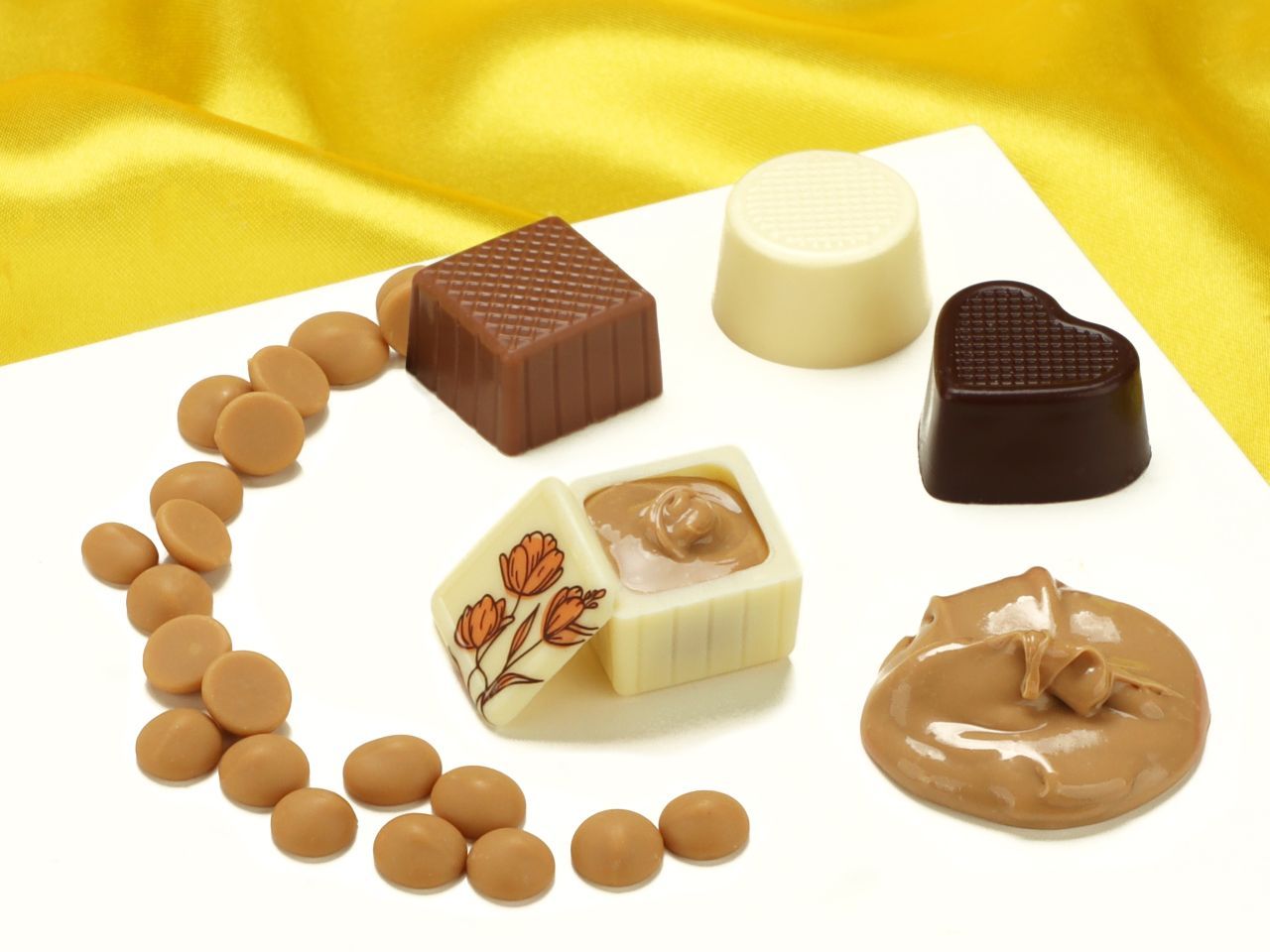 Schokoladenfüllung Crema Gold 250g Schokoladenfüllung Crema Gold 250g von Callebaut
