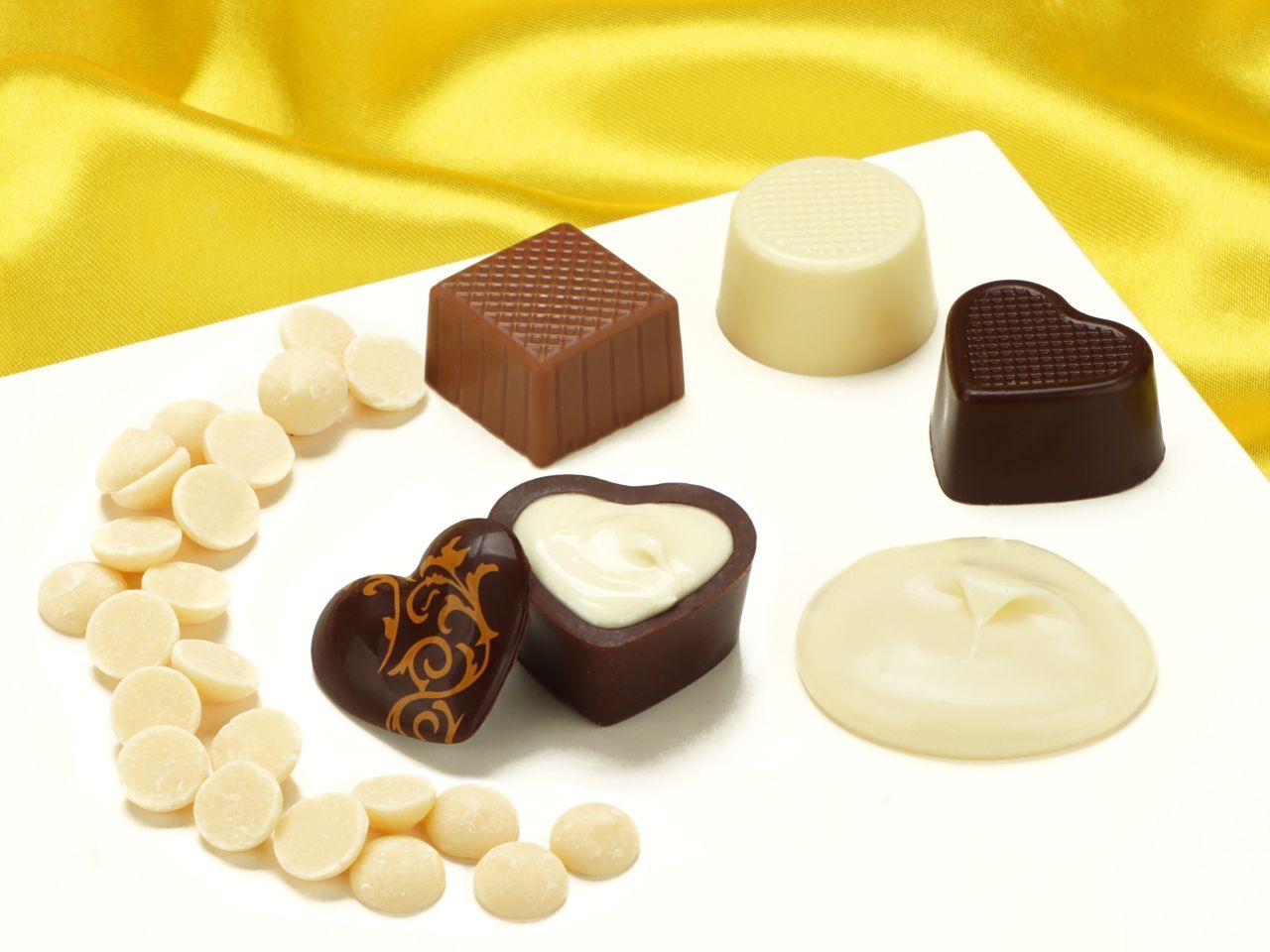 Schokoladenfüllung Crema W2 250g Schokoladenfüllung Crema W2 250g von Callebaut