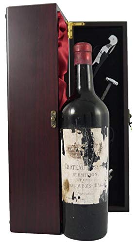 Chateau Ausone 1926 1er Grand Cru Classe St Emilion in einer mit Seide ausgestatetten Geschenkbox, da zu 4 Weinaccessoires, 1 x 750ml von Chateau Ausone