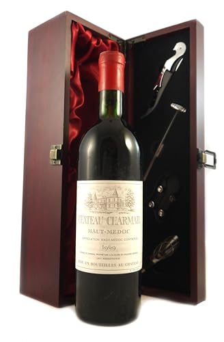 Chateau Charmail 1969 Haut Medoc (Red wine) in einer mit Seide ausgestatetten Geschenkbox, da zu 4 Weinaccessoires, 1 x 750ml von Chateau Charmail Haut