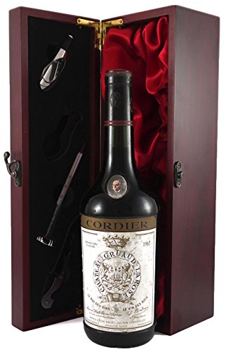 Chateau Gruaud Larose 1967 2eme Grand Cru Classe St Julien in einer mit Seide ausgestatetten Geschenkbox. Da zu vier Wein Zubehör, Korkenzieher,Giesser,Kapselabschneider,Weinthermometer von Chateau Gruaud Larose